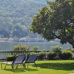 Apartmán Beautiful On The Lake, Pool & Parking - Nr 124 *