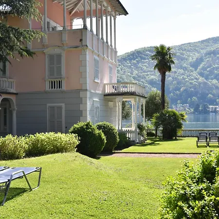 Apartment Beautiful On The Lake, Pool & Parking - Nr 124 *