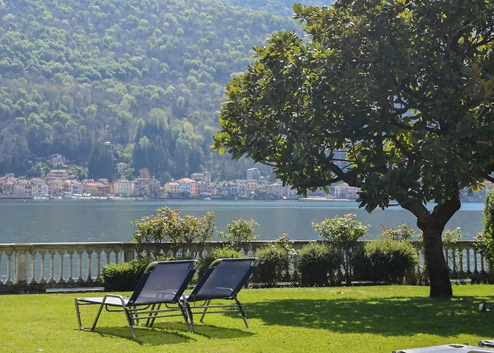 Daire Beautiful On The Lake, Pool & Parking - Nr 124 *